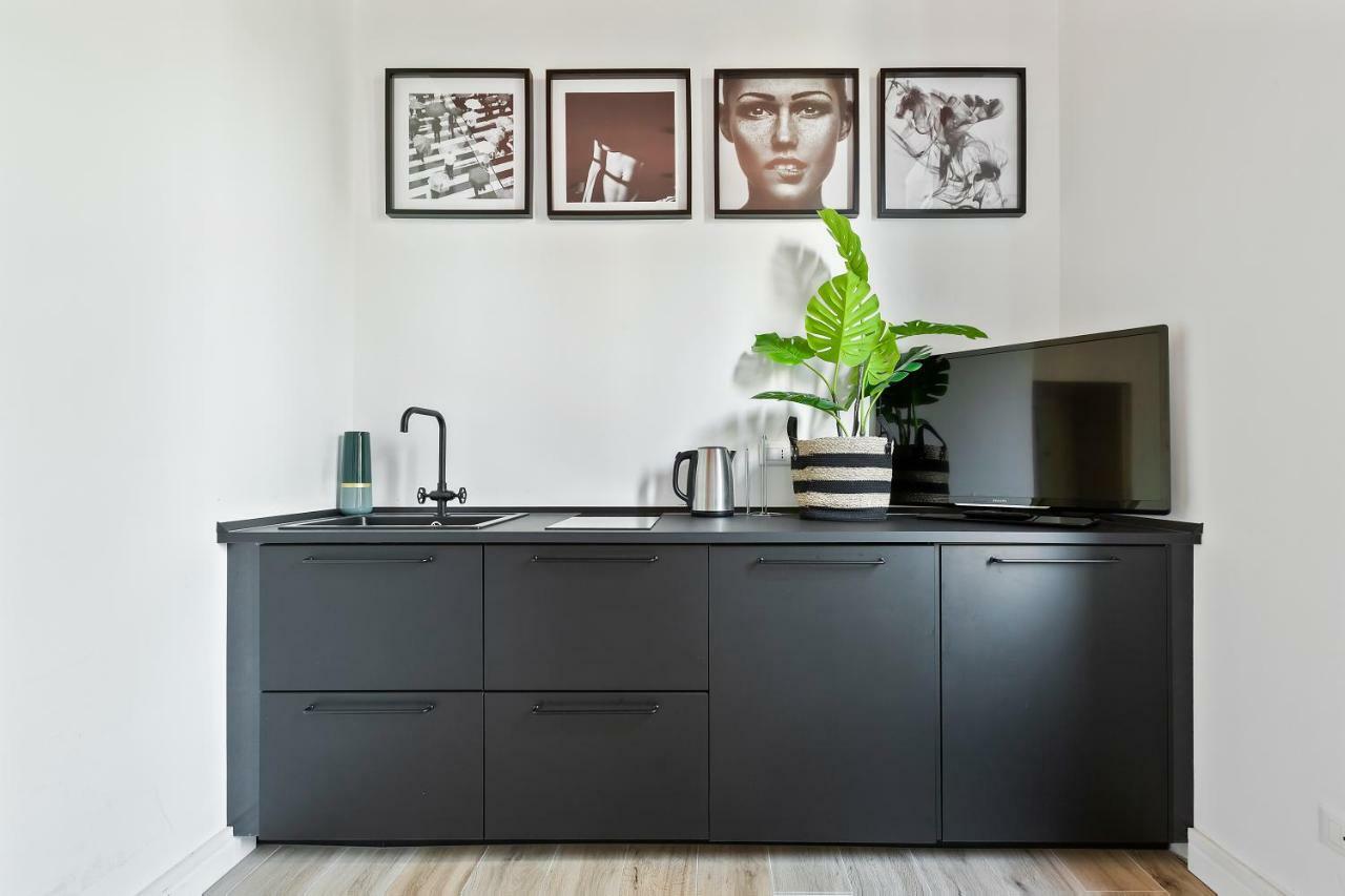 Modern And Cozy Apt In Porta Romana Milano Ngoại thất bức ảnh